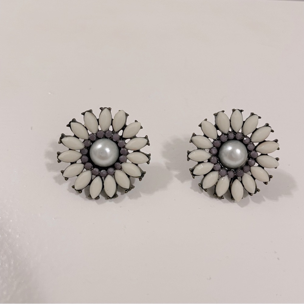 Nordstrom Silver White Floral Stud Earrings